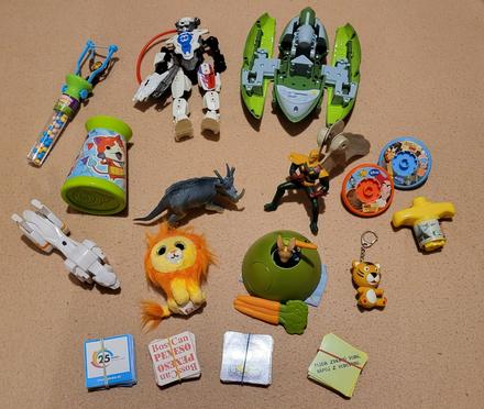 Malé hračky - figúrky,