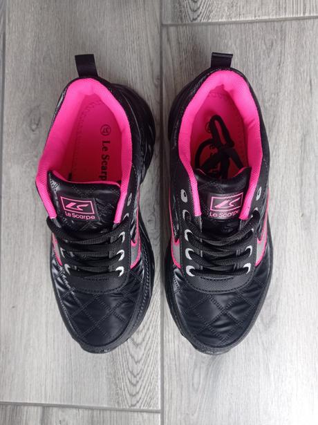 Športové tenisky, 37