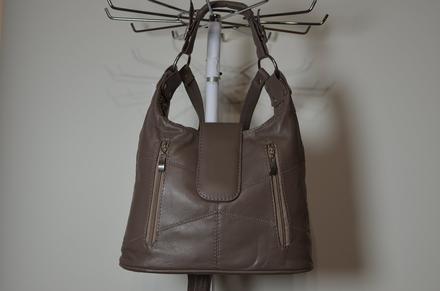 Kožená kabelka, 