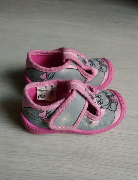 Prvé topánočky, 20