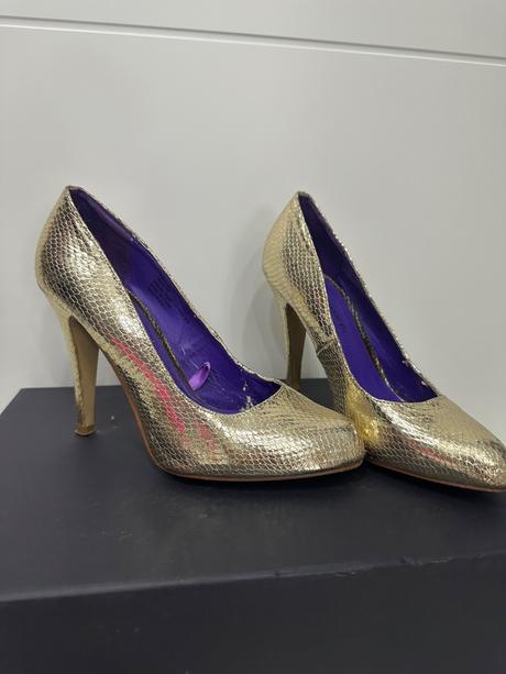 Zlaté lodičky 36, 36