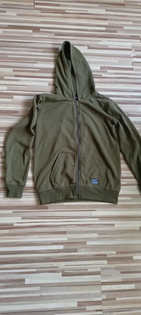 Mikina zelená, chapter young,146