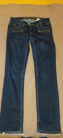 Moderné rifle rovného strihu, tally weijl,36