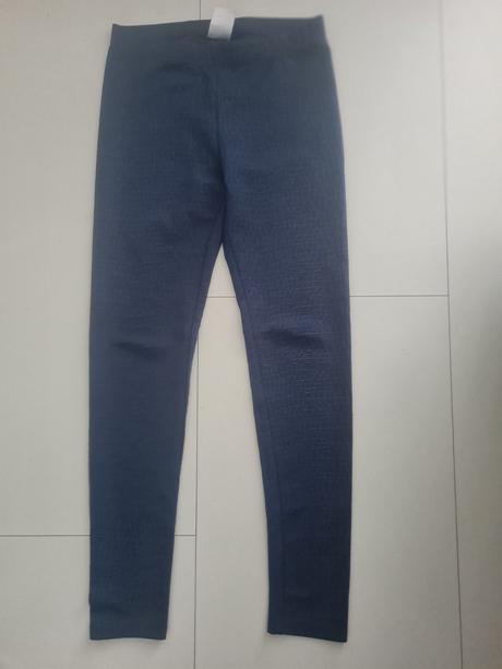 Leginy, 36