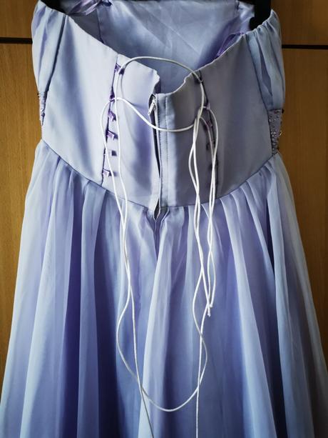 Slávnostné šaty, l