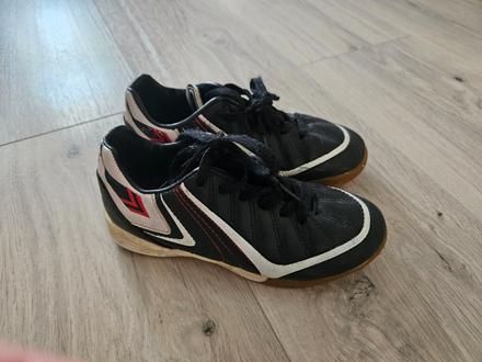 Futbalové topánky, 30