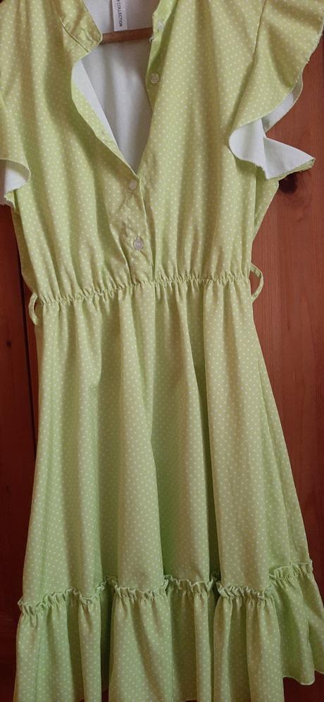 Letné šaty s pásikom, 36