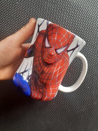 3d hrnček spider-man marvel, 
