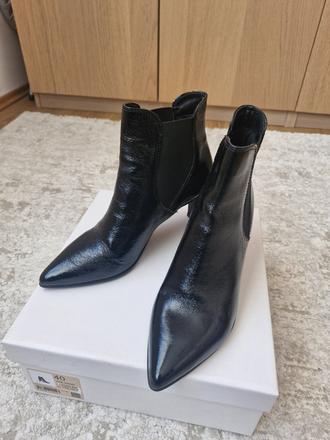 Lakovane cizmy bata 40, baťa,40