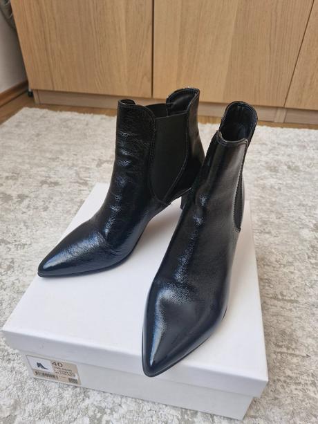 Lakovane cizmy bata 40, baťa,40