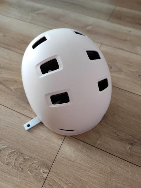 Cyklisticka prilba oxello, s