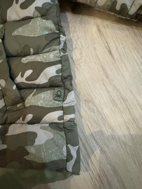 Vetrovka benetton, benetton,104