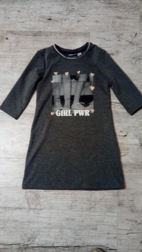 Super šaty, pepperts,122