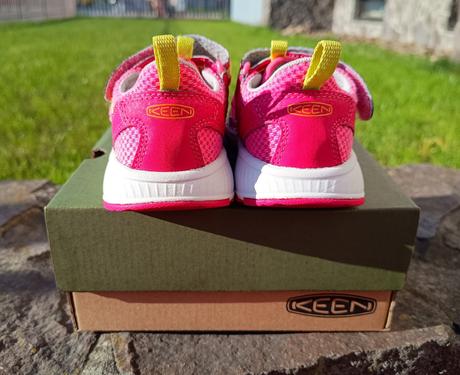 Keen sandalky, keen,27