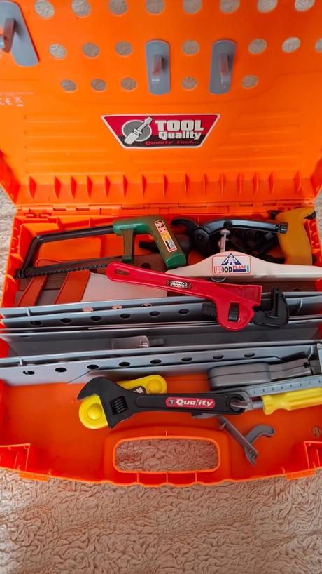 Detský pracovný stolík, 