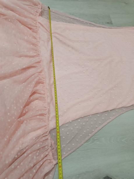 Šaty s volanikmi, gate,m