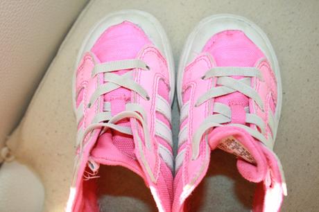 Neonove tenisky, adidas,24