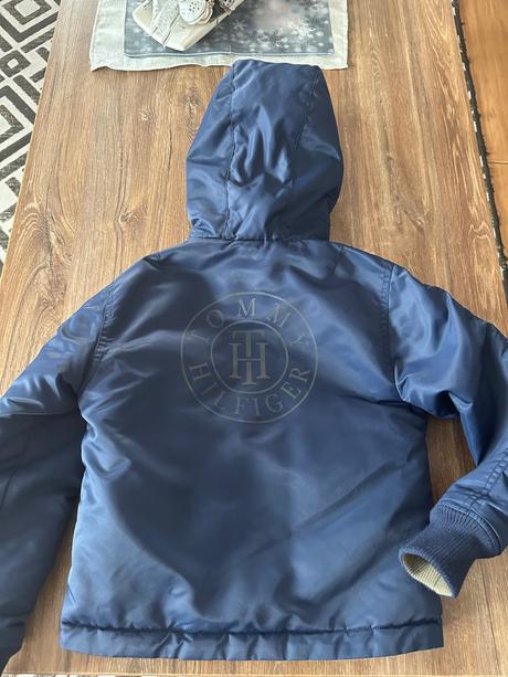 Tommy hilfiger zimná bunda, tommy hilfiger,122