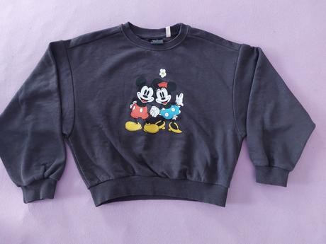 Skratena mikina, 122