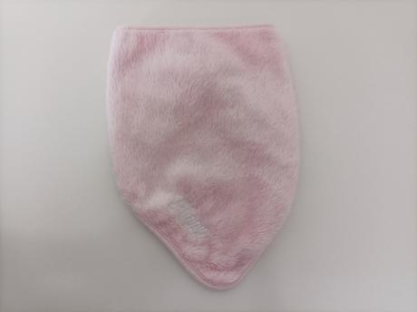 Nákrčník, happy rabbit,92