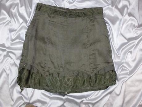 Kvalitný letný khaki komplet, 42