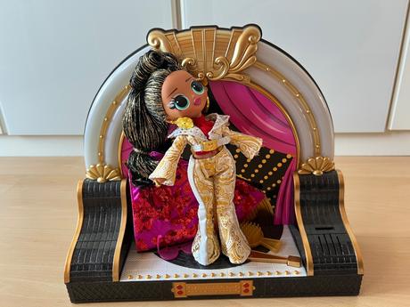 Lol surprise omg jubox,