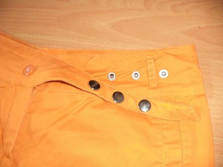 Oranžove letne 3/4 nohavice, m