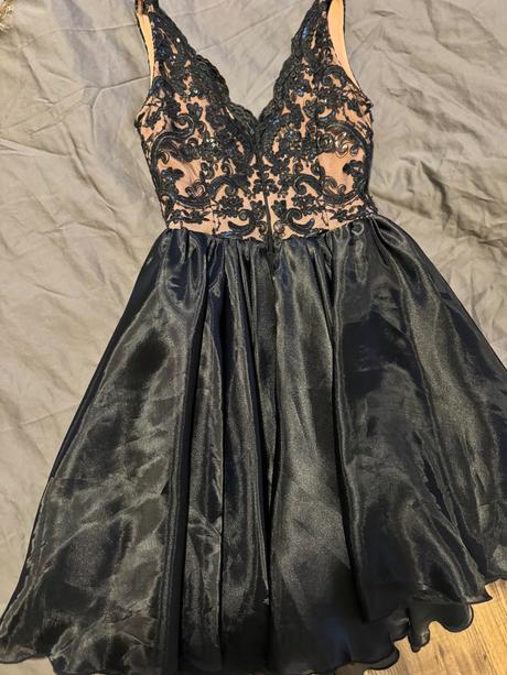 Elegantné šaty, xs