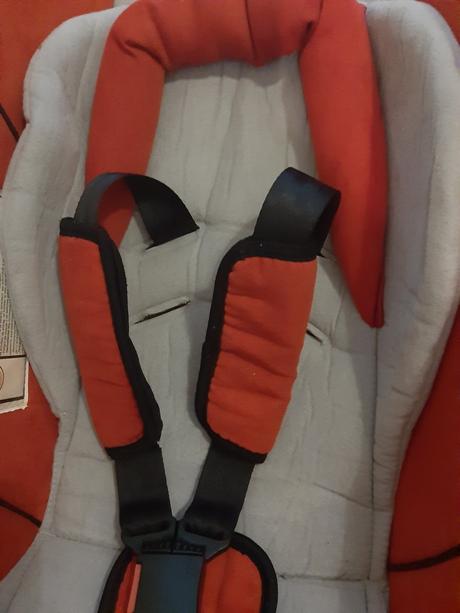 Detská autosedačka,