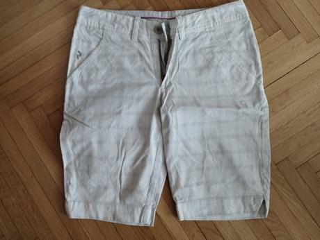Kratasy, 26