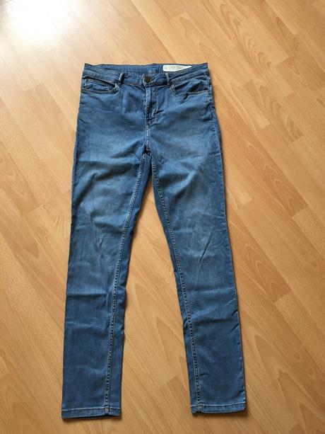 Mäkkučké rifle, esmara,42