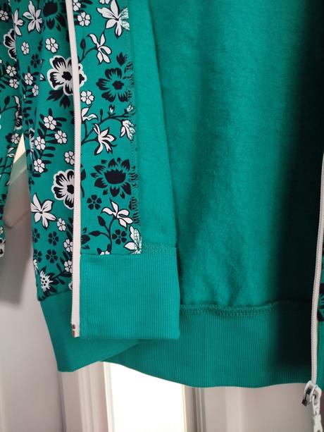 Hrubšia mikina 140/146, bonprix,140