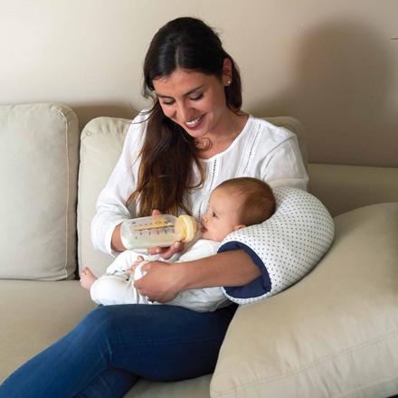 Candide valček na kojenie a relax,