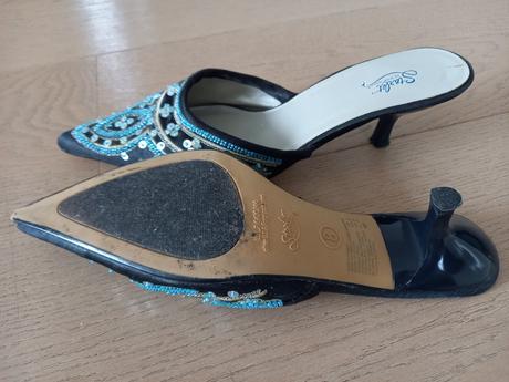 Darujem za poštovné lodičky s voľnou pätou, 38