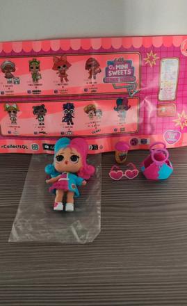 Lol surprise mini sweets wending machine,