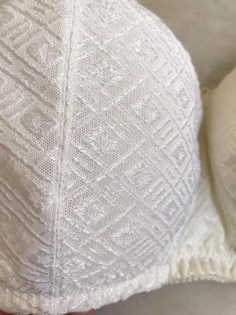 Kvalitná podprsenka, 95d