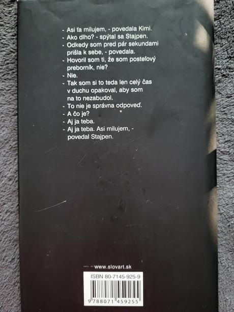 Pútavá kniha - láska je chýba v programe,