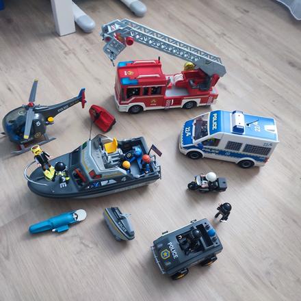 Polícia a hasiči playmobil, 