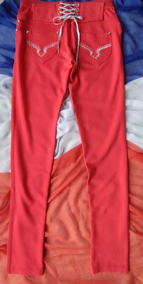Červené nohavice so šnurovačkou, m