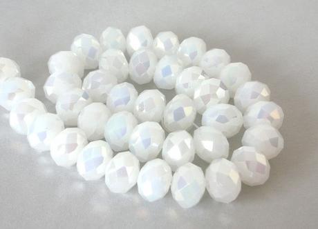 Brúsené rondelkové korálky biele 10 mm, 