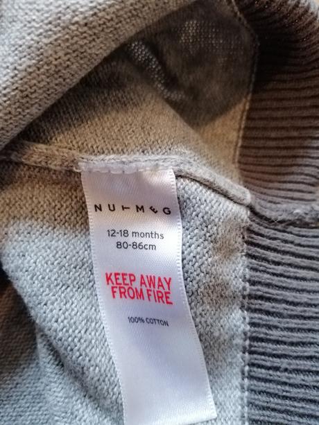 Svetrík s mackom, nutmeg,80