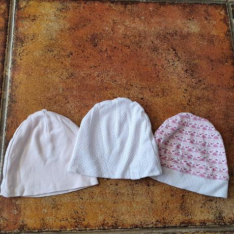 Kojenecké čiapočky, 50