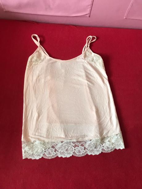 Tielko ako nocna kosielka,zn. ella,vel.s, s