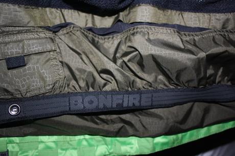 Lyžiarska bunda bonfire snowboarding company, l