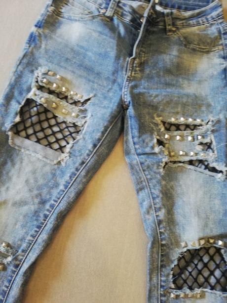 Štýlové perfektne rifle, s