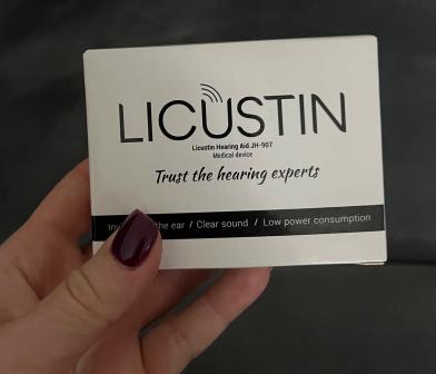 Licustin nacuvaci pristroj,