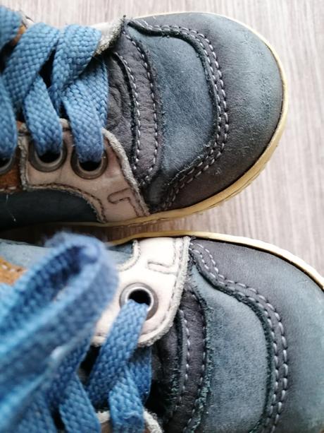 Prechodné topánocky, bambulini,23