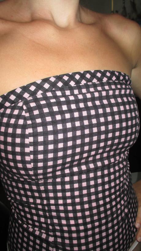 Káro korzetík aj výmena, fishbone,s