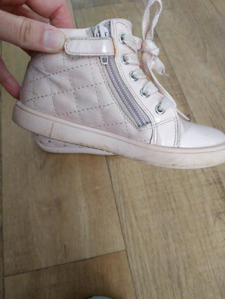 Celoročné topánky, baťa,27