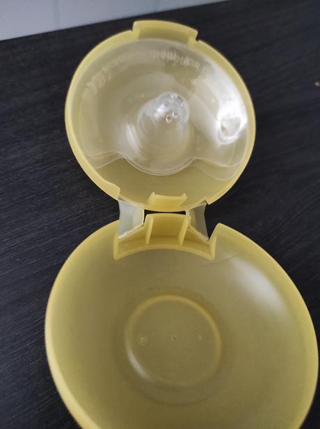 Medela- prsné klobúčiky, 